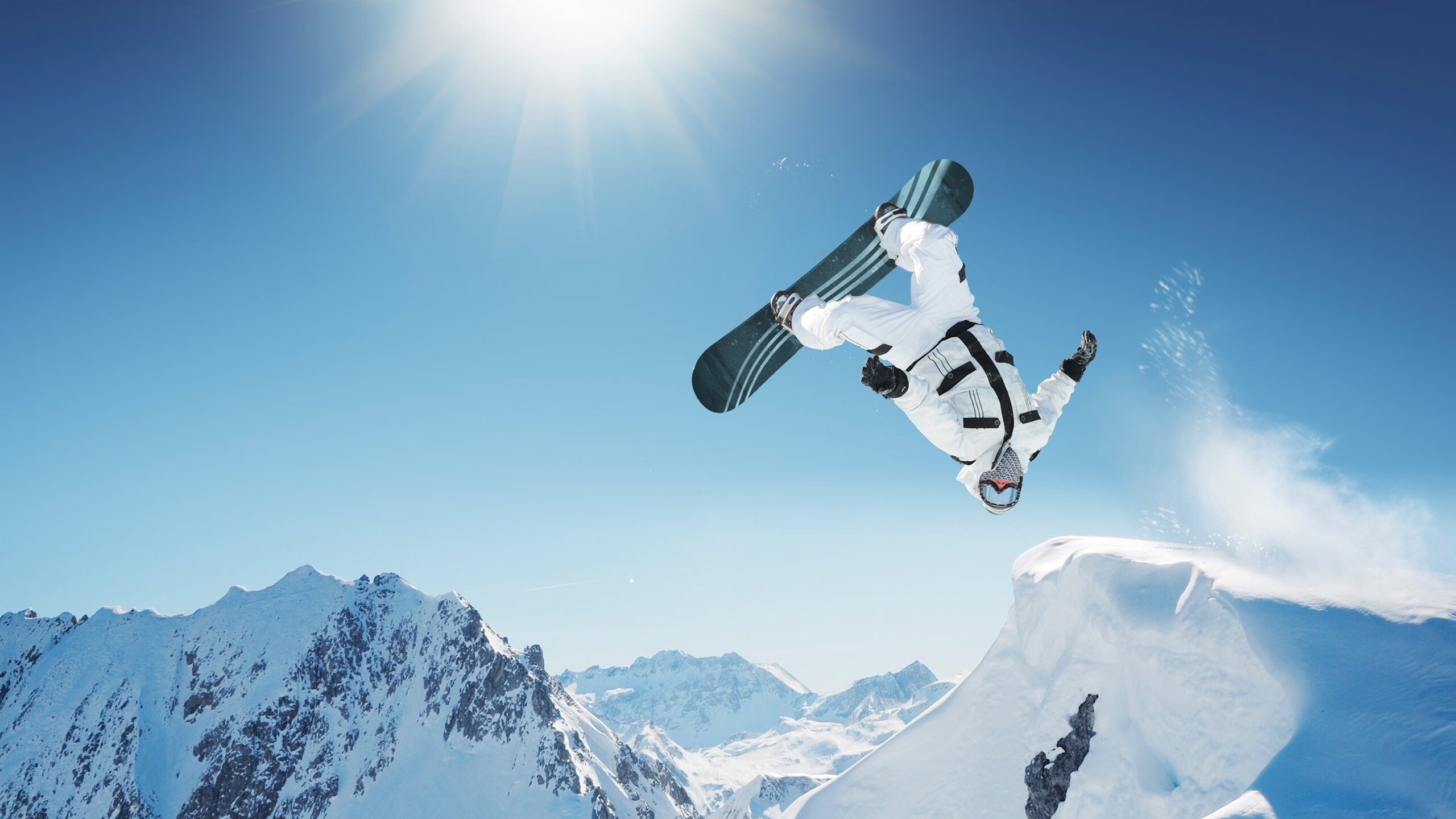 开云体育APP-球队内部外援交流密切，战斗力迅速提升，球场外援