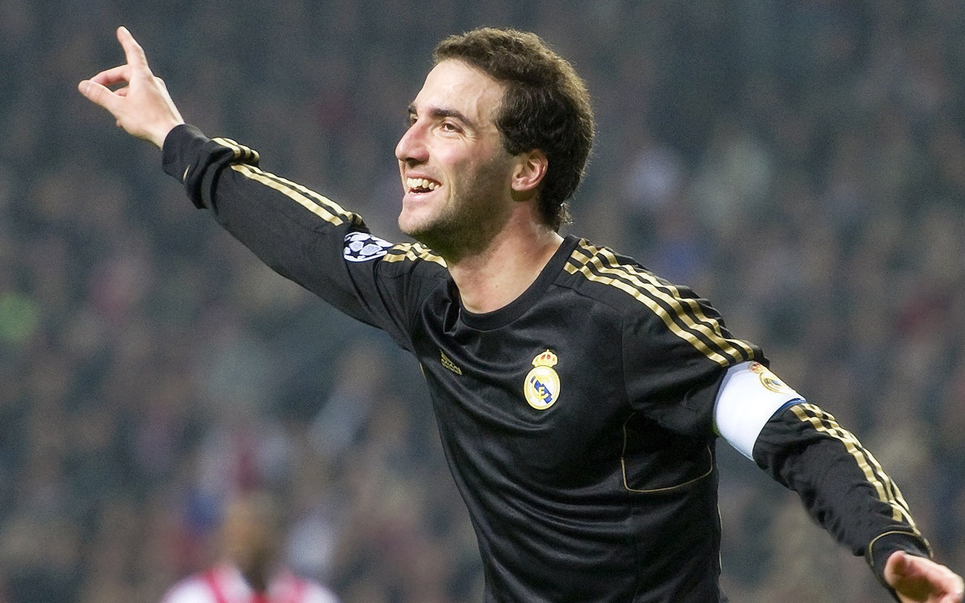 开云体育下载入口-“法甲战局进入高潮，豪门激烈碰撞”，法甲情况